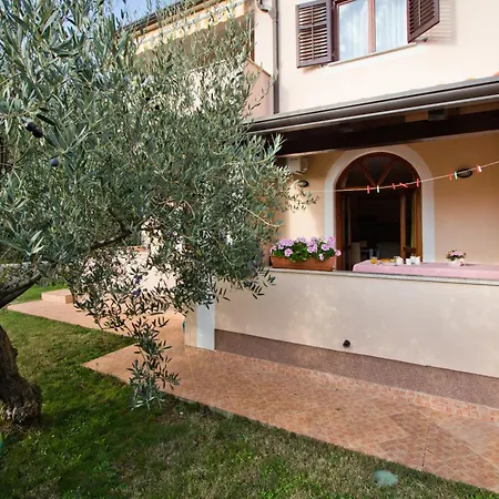 Filip & Tara Apartmán