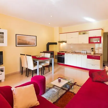 Filip & Tara Apartment Porec