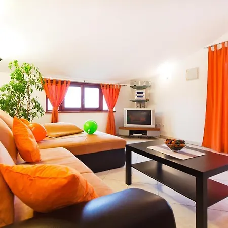 Filip & Tara Apartment Porec